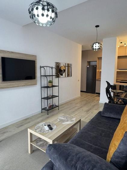 Apartament cu 2 camere decomandat, mobilat în Torontalului