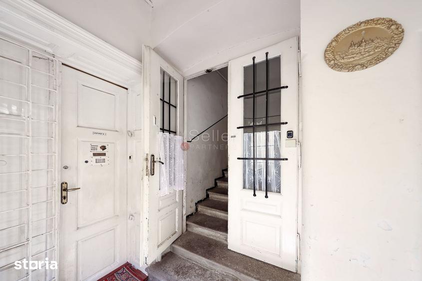 Apartament cu 6 camere în Centrul Istoric