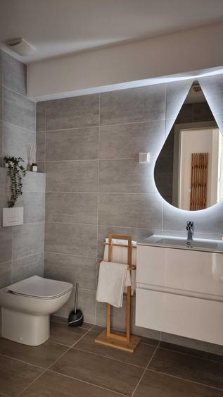 Apartament cu 2 camere decomandat în Drumul Taberei