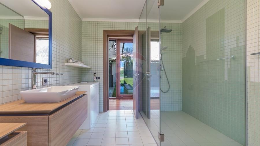 Casă individuală cu 10 camere cu Piscina în Făget