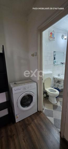 Apartament cu 2 camere semidecomandat, mobilat în Aleea Trandafirilor