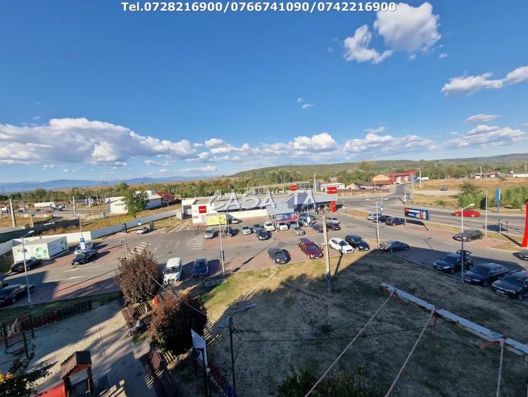 Apartament cu 2 camere decomandat, mobilat în Central