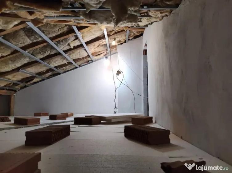 Se vinde apartament pod cu suprafata de 275 mp Floresti - 2