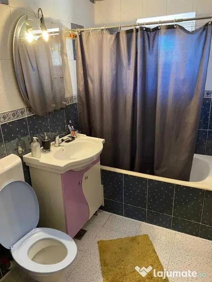 Apartament cu 3 camere decomandat în Obcini