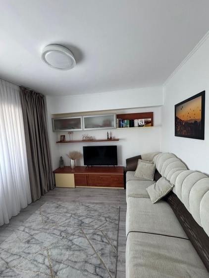 Apartament cu 2 camere decomandat în Sărari