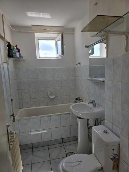 Apartament cu 2 camere decomandat în Abator