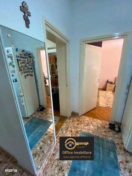 Apartament cu 2 camere decomandat în Central