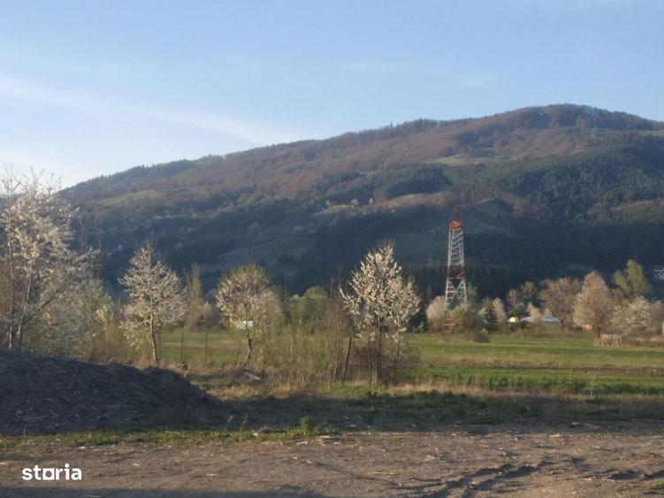 Teren de 13476 mp, în Pângărați