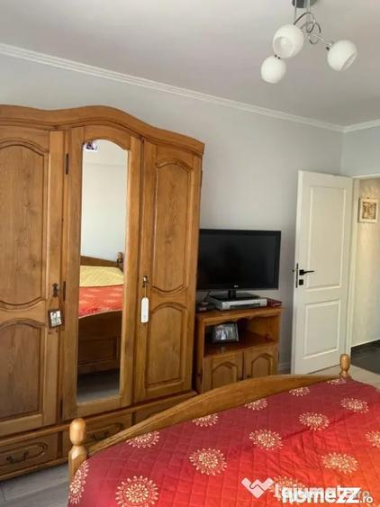 Apartament cu 3 camere decomandat în Traian