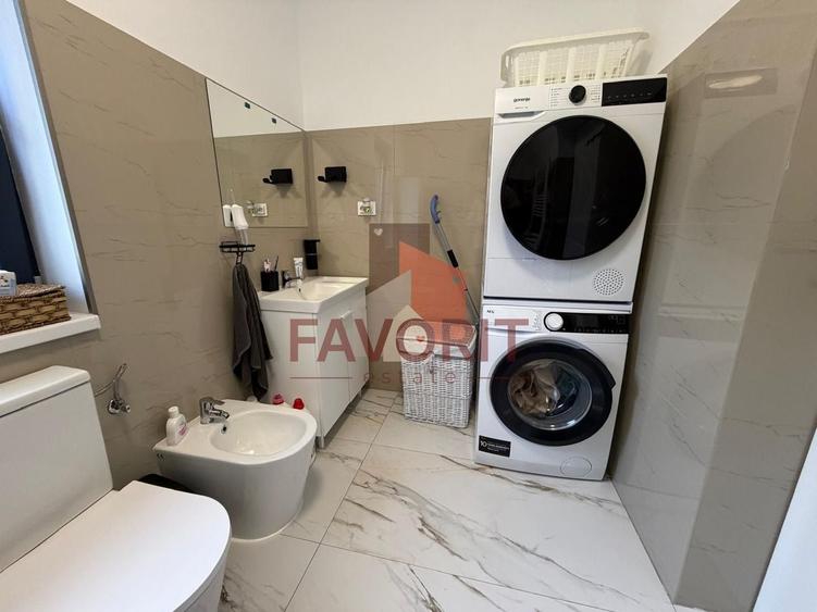 Duplex cu 4 camere cu Canalizare în Sânmihaiu Român
