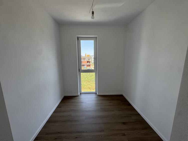 Apartament cu 3 camere în Giroc