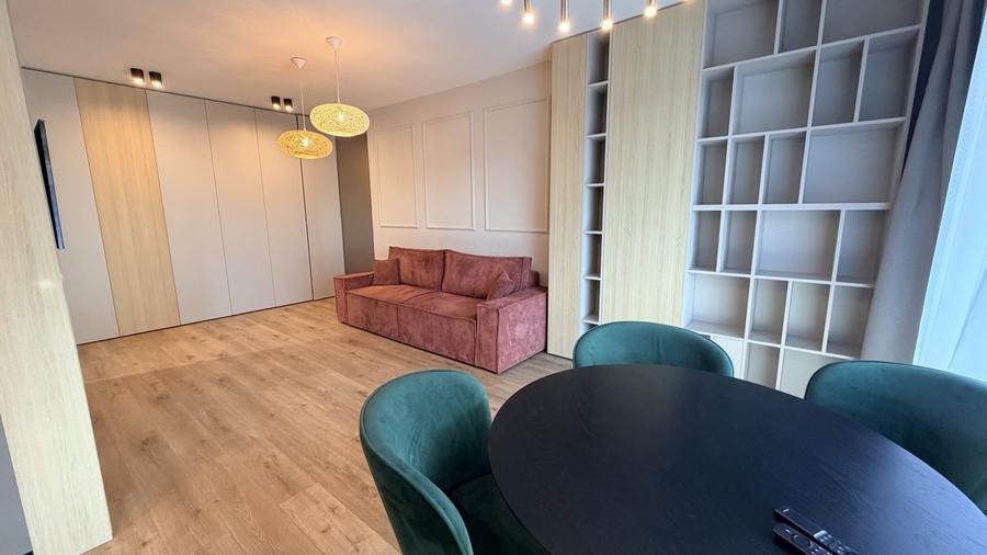 Apartament cu 2 camere semidecomandat, mobilat în Plopilor