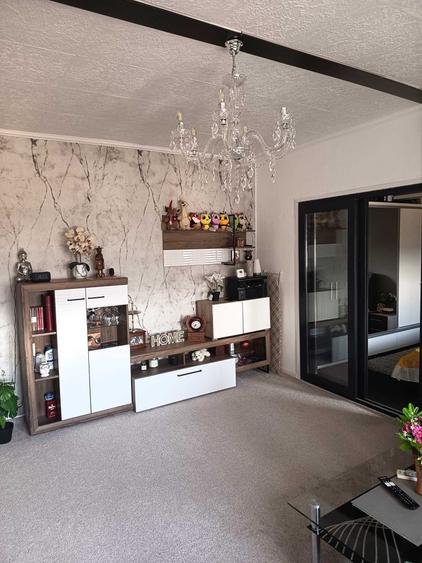 Apartament cu 2 camere semidecomandat în Ostroveni
