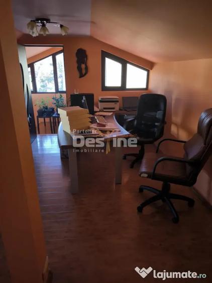 Casă cu 5 camere cu Teren 240 Mp în 16 Februarie