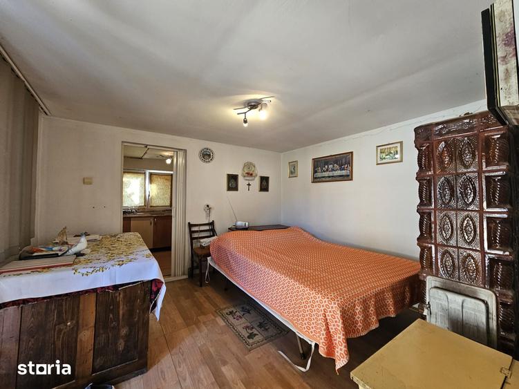 Casă cu 4 camere cu Teren 831 Mp în Rapoltu Mare