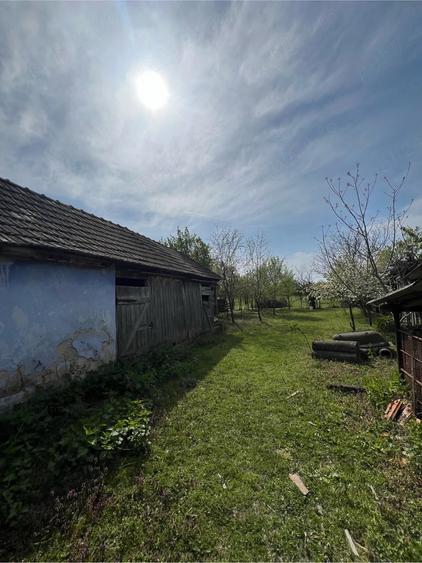 Casă cu Teren 2191 Mp în Cheșa
