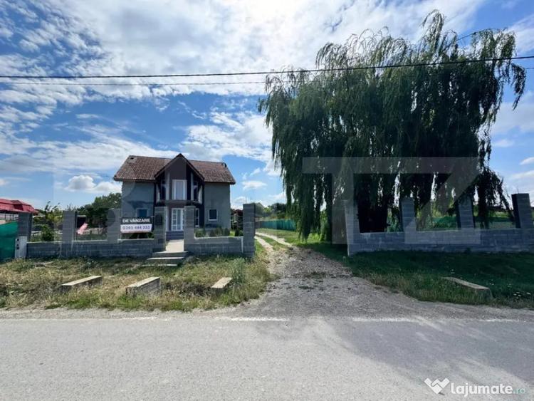 Casă cu 3 camere cu Teren 800 Mp în Central