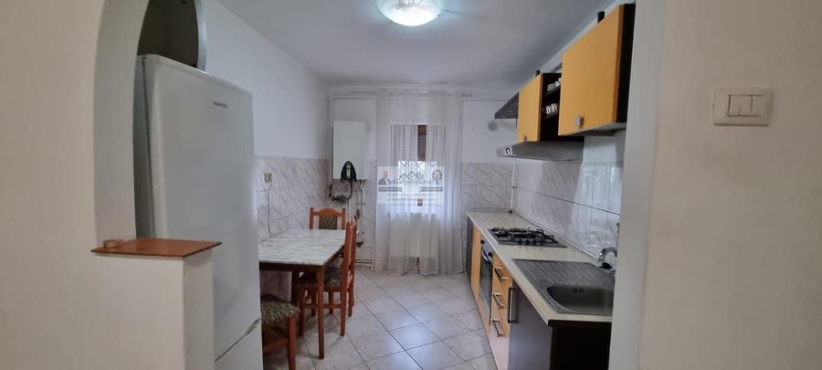 Apartament cu 2 camere decomandat, mobilat în Vest