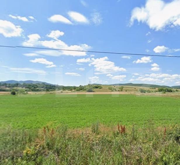 Teren agricol extravilan de 11000 mp, în Măieruș