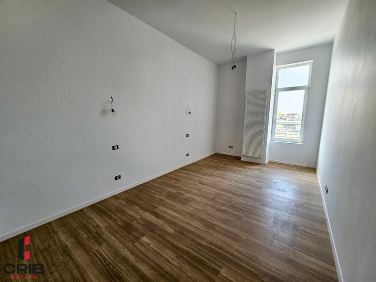 Apartament cu 3 camere semidecomandat în Voluntari