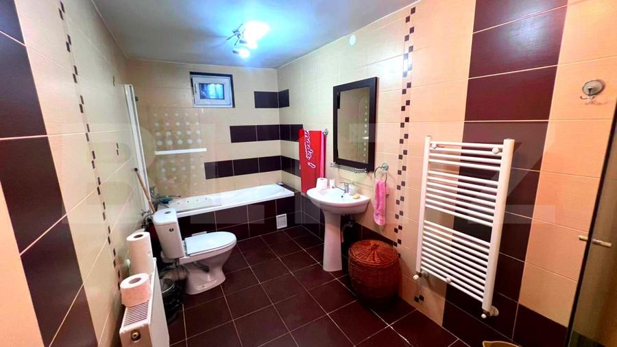 Casă individuală cu 5 camere cu Canalizare în Blaj