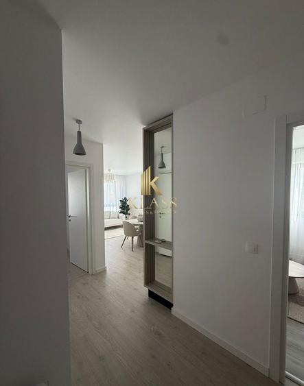 Apartament cu 3 camere decomandat, mobilat în Băneasa