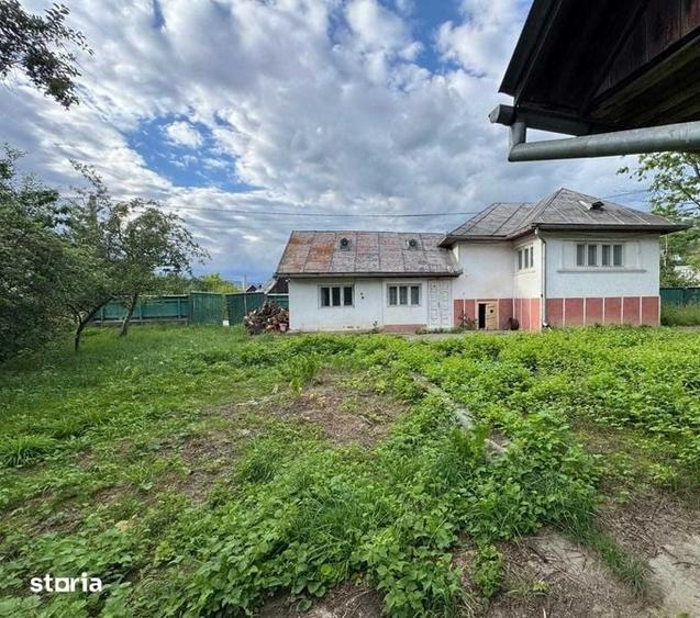 Casă cu 4 camere cu Teren 110 Mp în Central
