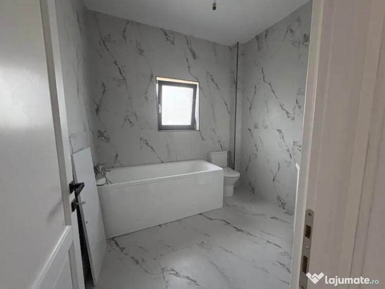 Casă cu 4 camere cu Teren 250 Mp în Vișan
