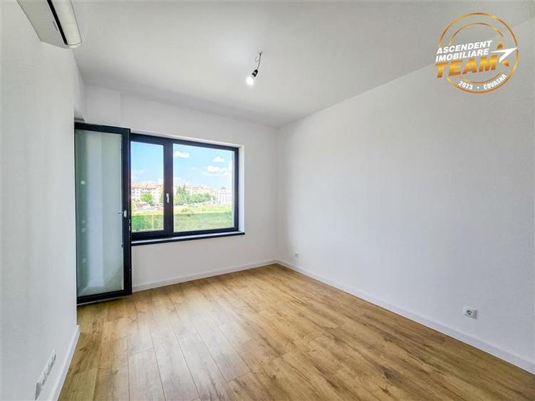 Apartament cu 2 camere decomandat în Lenin