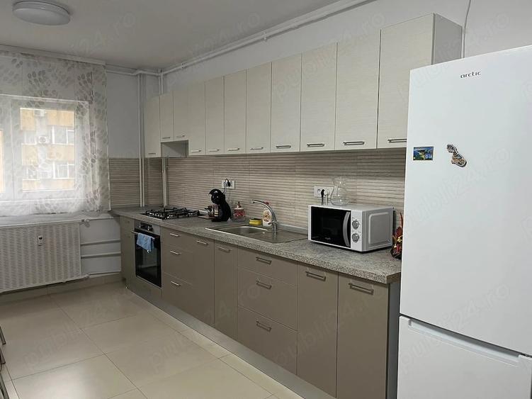 apartament cu 2 camere de inchiriat , propietar - 9