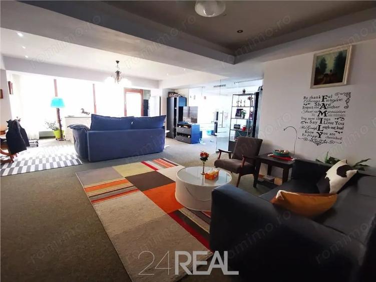 Apartament cu 4 camere în Dacia