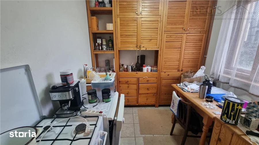Casă cu 5 camere cu Teren 240 Mp în Bartolomeu