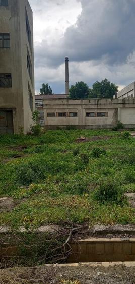 Spațiu comercial, de 20,317 mp, în Periferie
