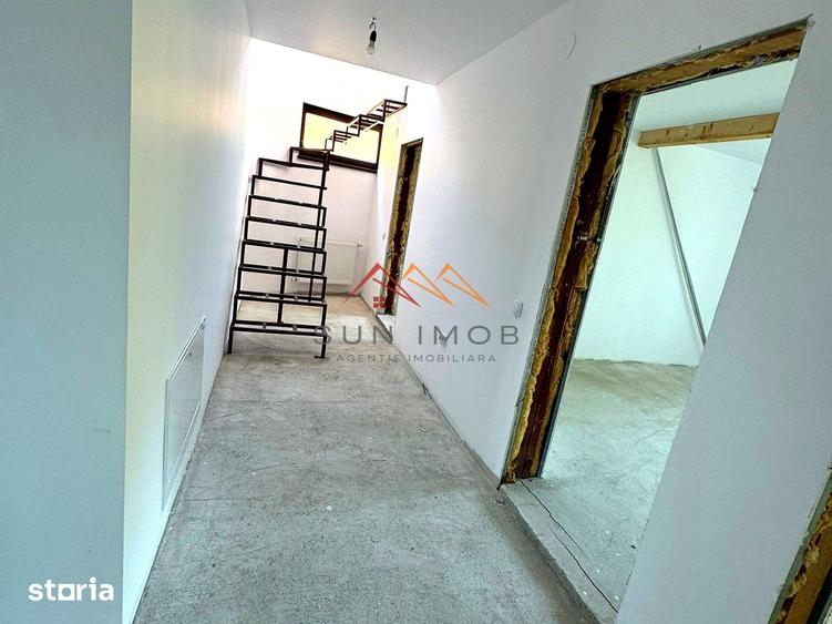 Casă cu 5 camere decomandat cu Teren 304 Mp în Poiana