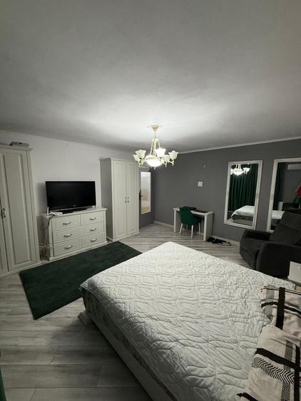 Apartament cu 2 camere decomandat în Exterior Vest