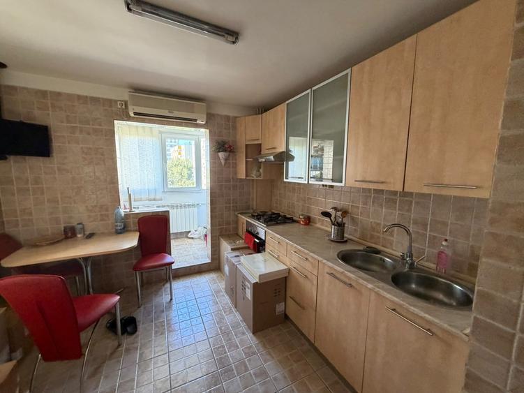 Apartament cu 2 camere decomandat, mobilat în Mihai Bravu