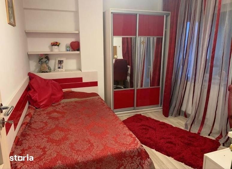 Apartament cu 3 camere decomandat în Babadag
