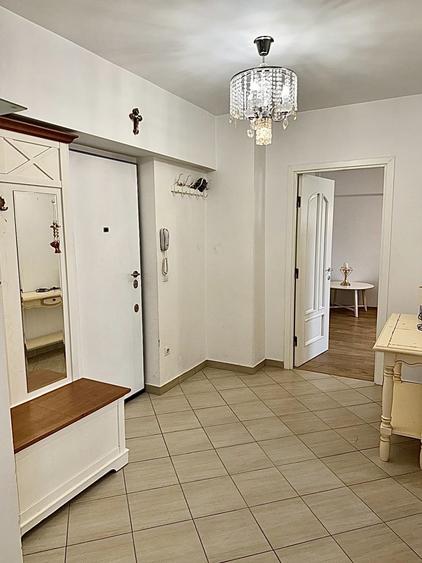 Apartament cu 2 camere decomandat, mobilat în P-ța Universității