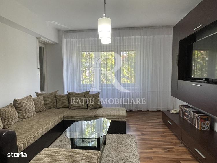 Apartament cu 3 camere decomandat în Dacia