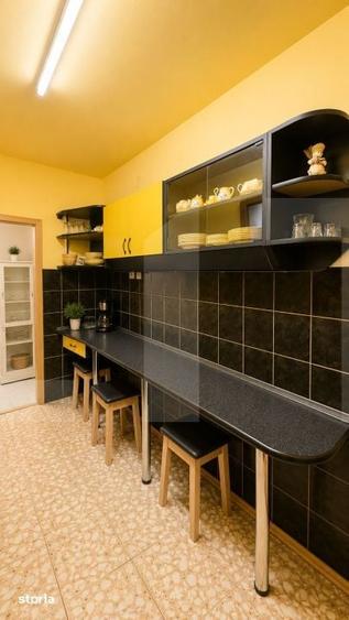 Casă cu 8 camere cu Teren 688 Mp în Pârneava