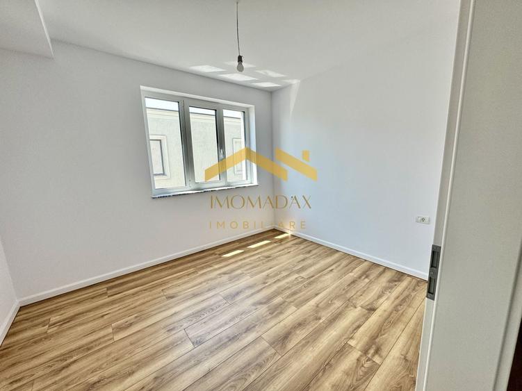 Duplex cu 4 camere cu Canalizare în Bucovăț (Remetea Mare)