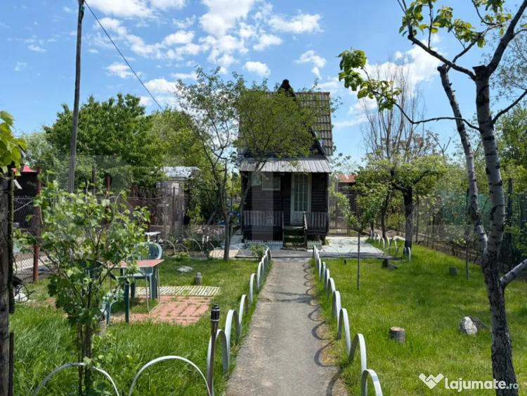 Casă cu 3 camere cu Teren 900 Mp în Lascăr Catargiu