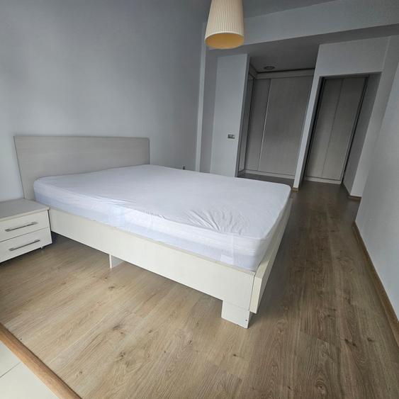 Apartament cu 3 camere decomandat în Pipera