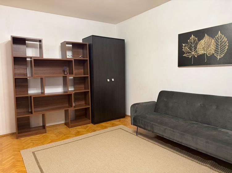 Apartament cu 2 camere decomandat în Zorilor
