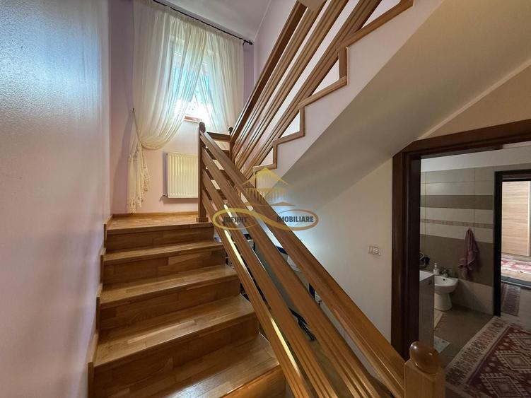 Casă individuală cu 5 camere cu Teren 1200 Mp în Măgura