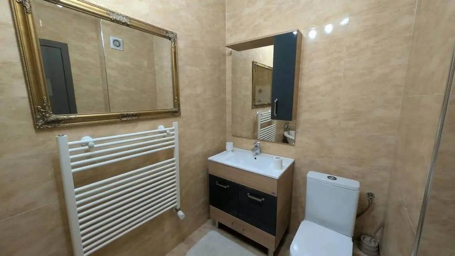 Apartament cu 2 camere semidecomandat în Mărăști