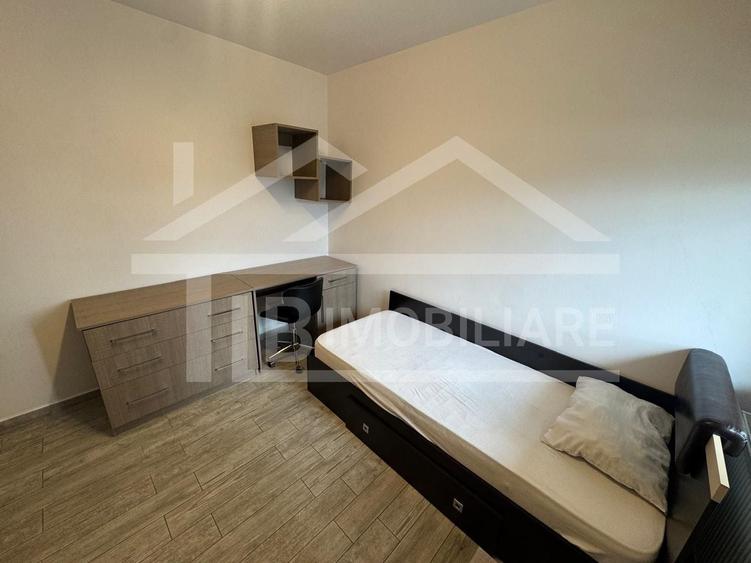 Apartament cu 3 camere decomandat, mobilat în 22 Decembrie 1989