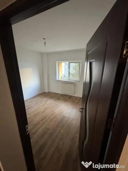 Apartament cu 4 camere decomandat în Obcini