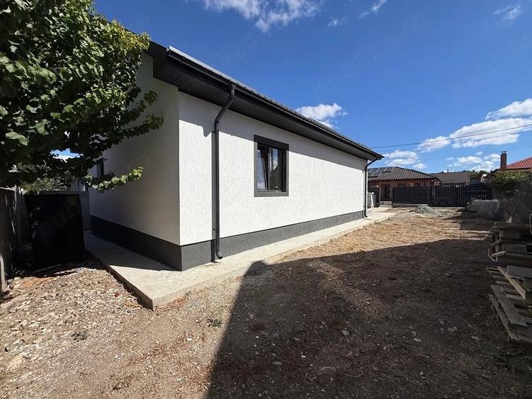 Casă cu Teren 340 Mp în Valu lui Traian