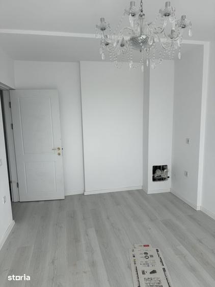 Apartament cu 4 camere în Viziru 3